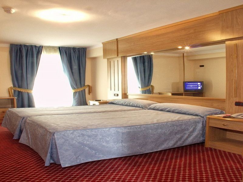 Hotel Royal Llanera  Eksteriør bilde
